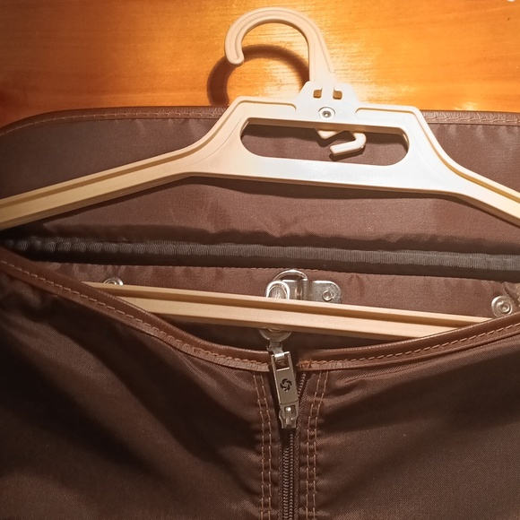 Samsonite Vintage Garment Bag - Picture 4 of 15
